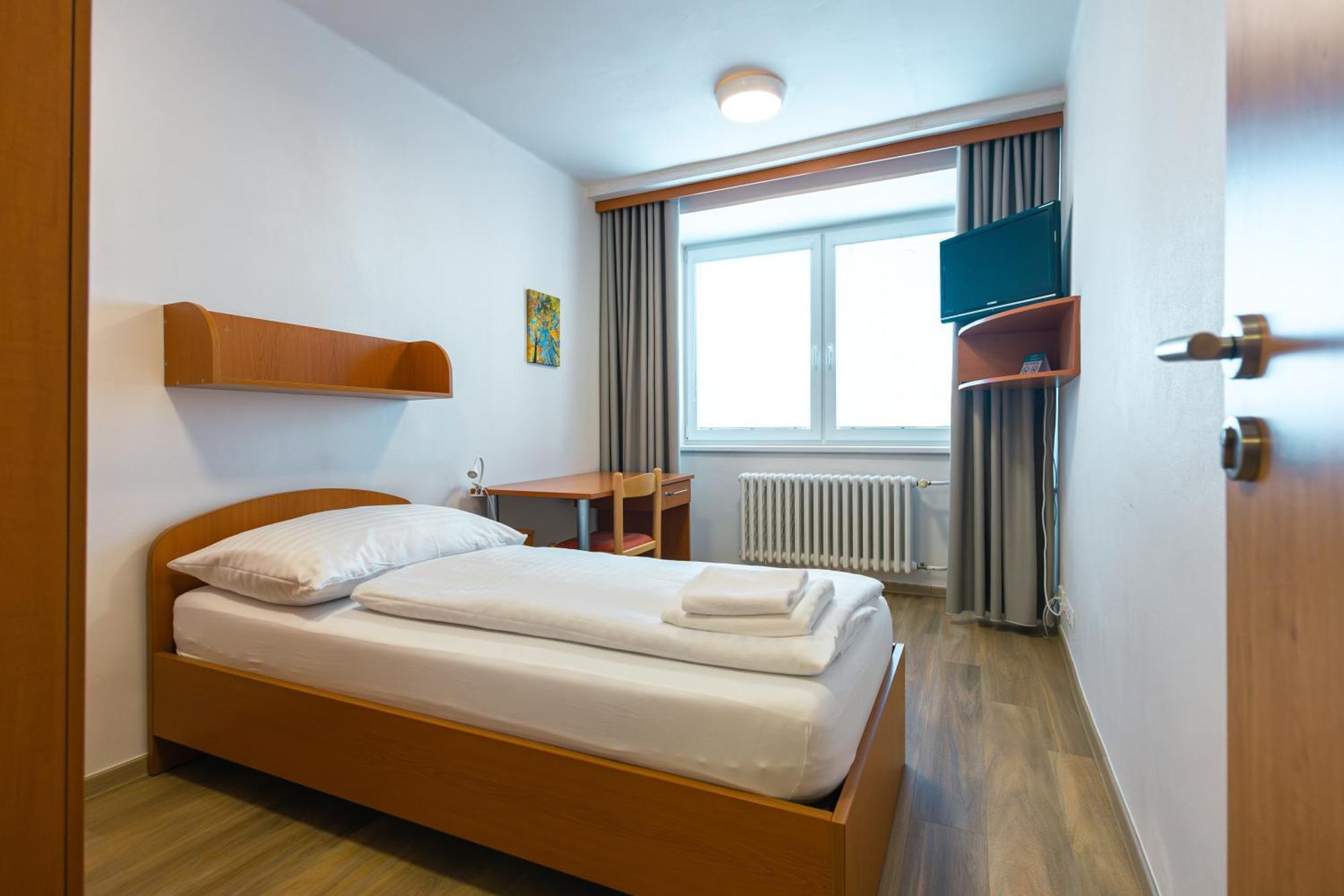 Hotel Garni Vsb Ostrava Exterior photo