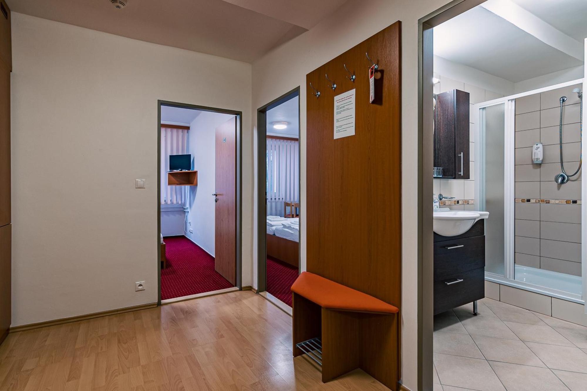 Hotel Garni Vsb Ostrava Exterior photo